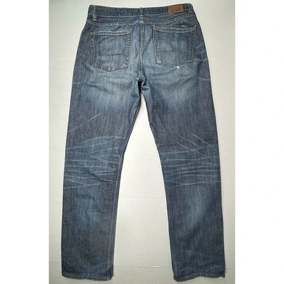 Cremieux Premium Straight Men's 34X 34 Blue Jeans Whiskers Cotton Denim Street - Picture 10 of 10